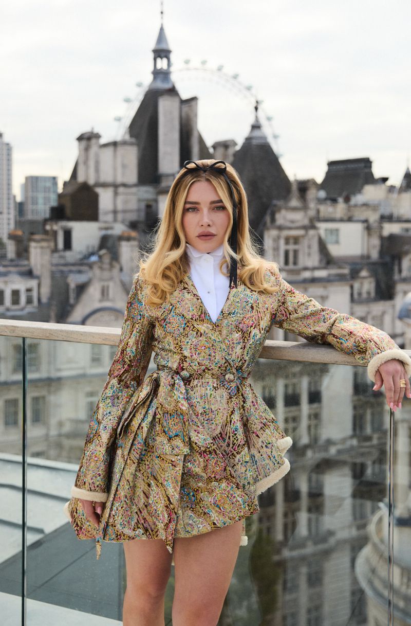 Photos: EAST OF EDEN Cast Gathers in London for Netflix Series Premiere — photo 2 of 8