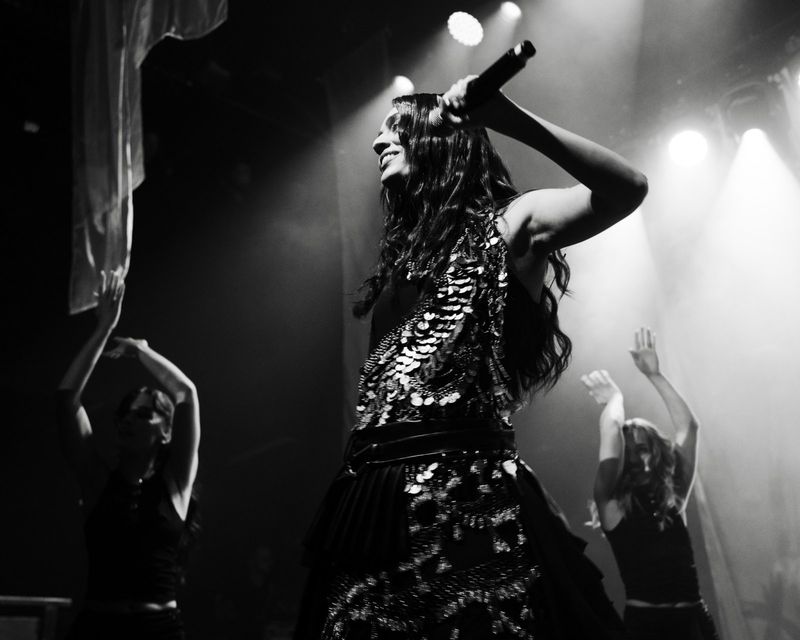 Photos: Zeyne Concludes AWDA Europe & UK Tour Through September — photo 20 of 35