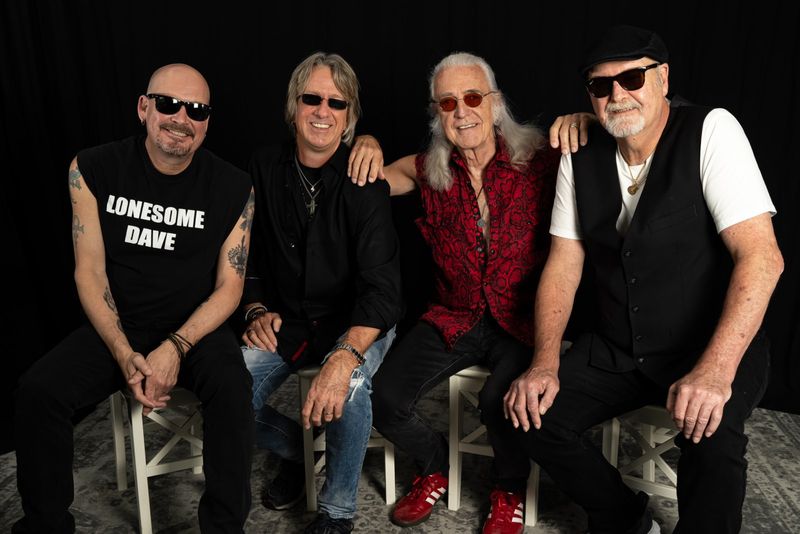 Photos: FOGHAT to Release LIVE & LOUD ACROSS THE U.S.A. Triple Vinyl — photo 10 of 15