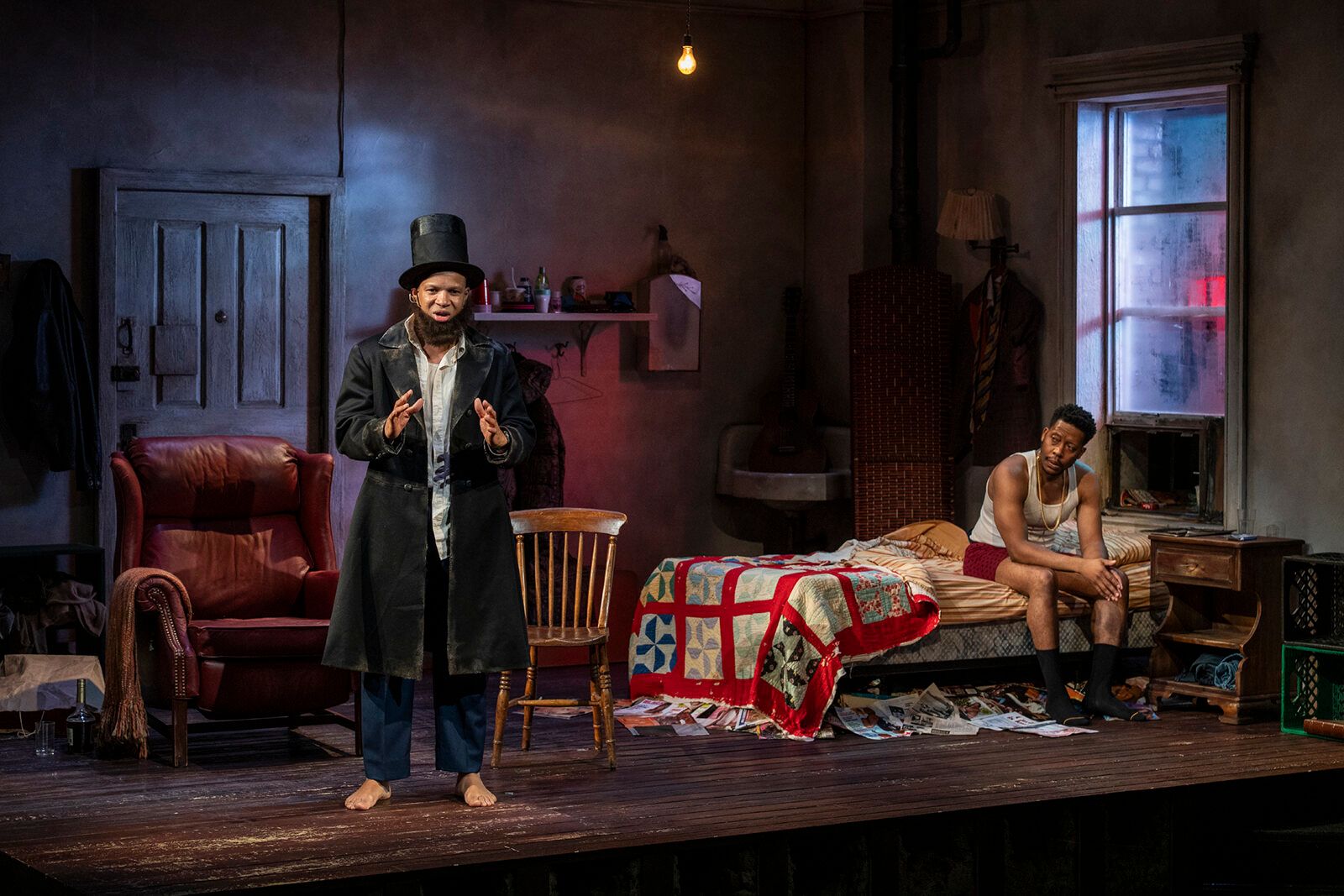 Photos: Glenn Davis and Namir Smallwood in TOPDOG/UNDERDOG at Steppenwolf Theatre — photo 6 of 29