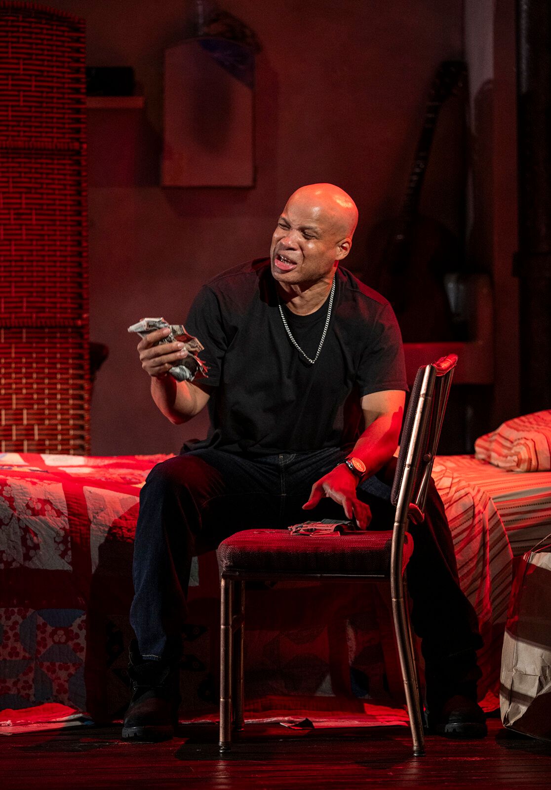 Photos: Glenn Davis and Namir Smallwood in TOPDOG/UNDERDOG at Steppenwolf Theatre — photo 19 of 29