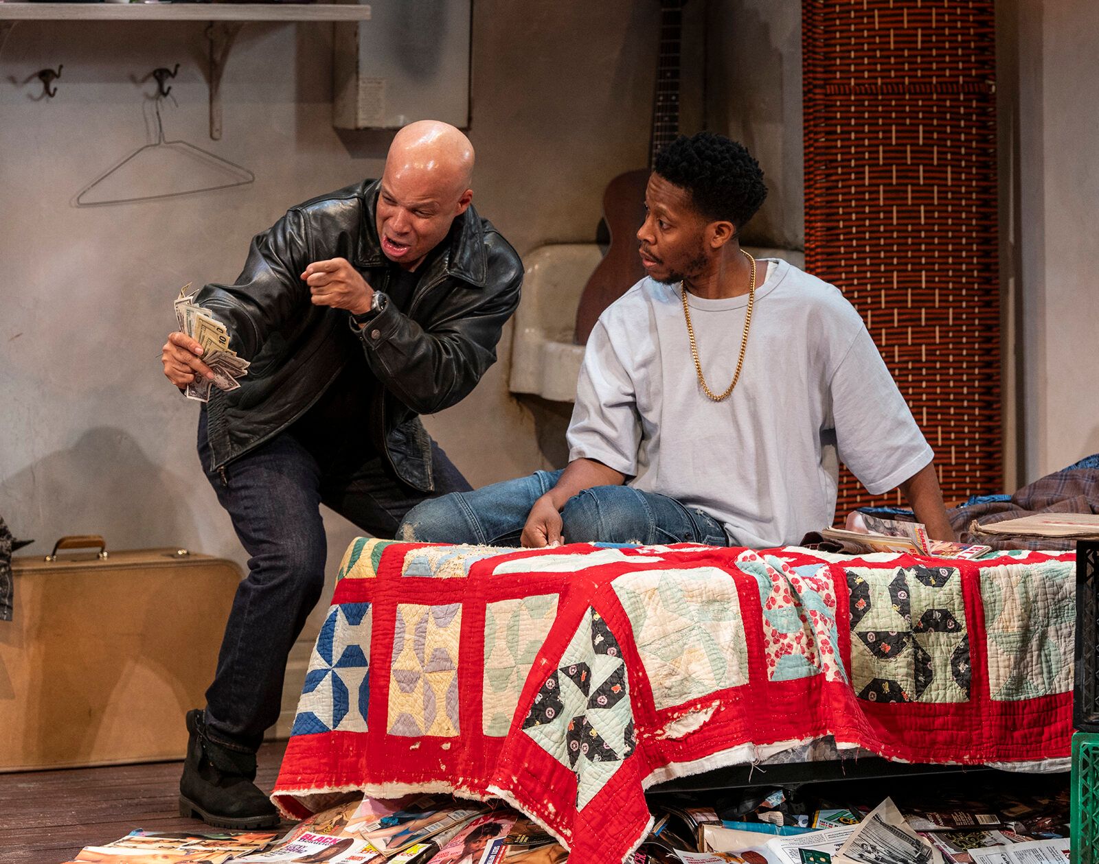 Photos: Glenn Davis and Namir Smallwood in TOPDOG/UNDERDOG at Steppenwolf Theatre — photo 5 of 29