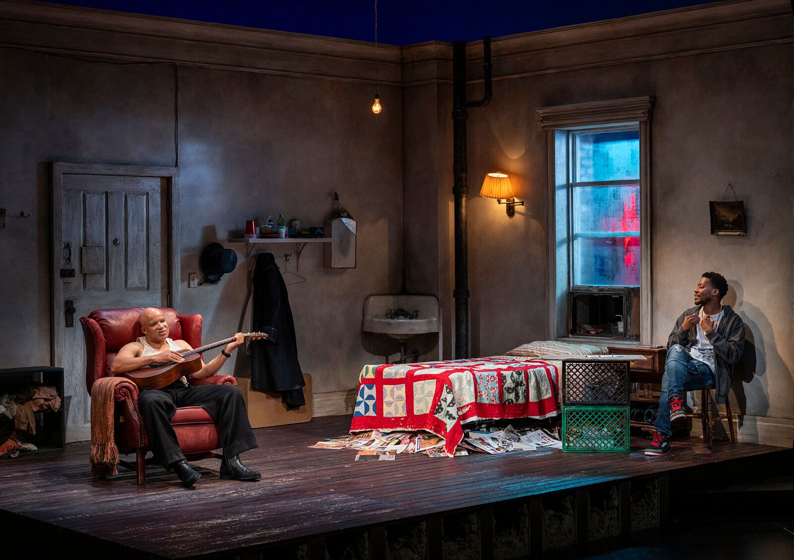 Photos: Glenn Davis and Namir Smallwood in TOPDOG/UNDERDOG at Steppenwolf Theatre — photo 25 of 29