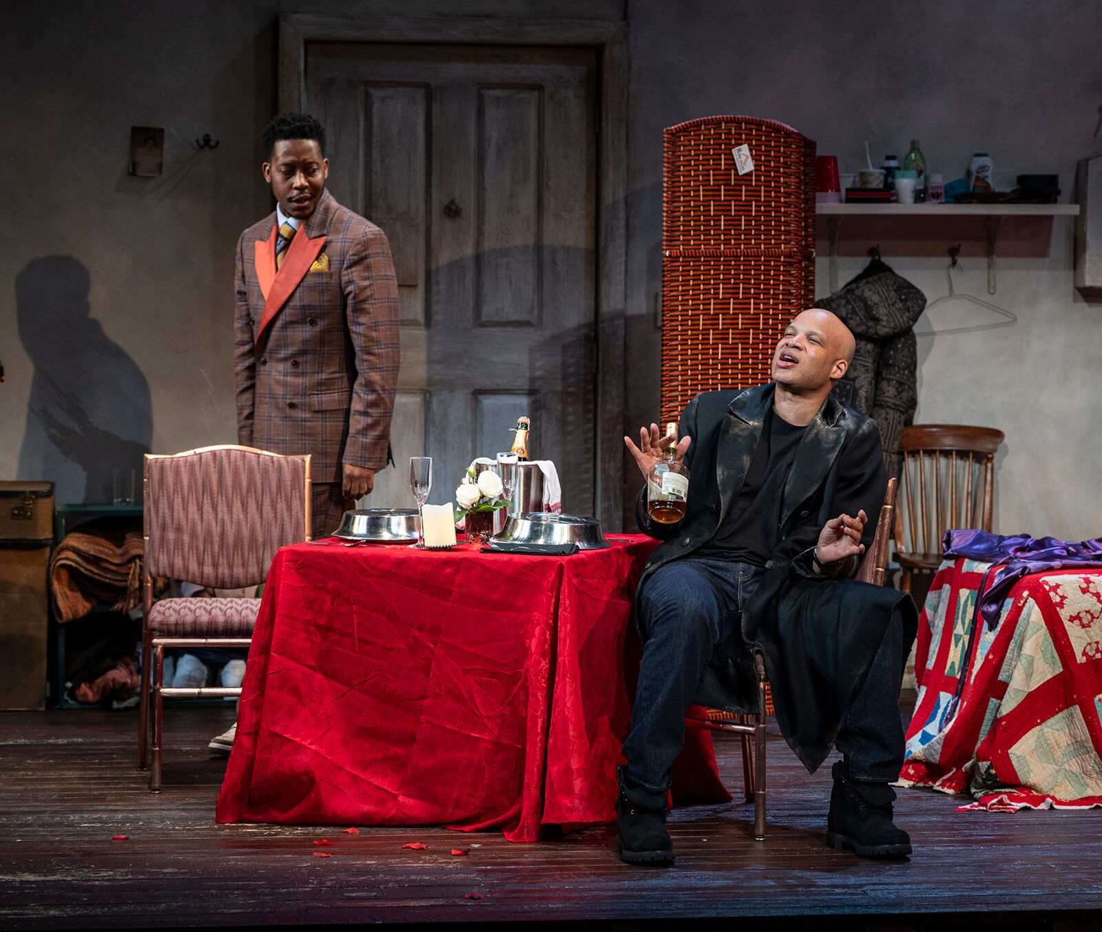 Photos: Glenn Davis and Namir Smallwood in TOPDOG/UNDERDOG at Steppenwolf Theatre — photo 24 of 29