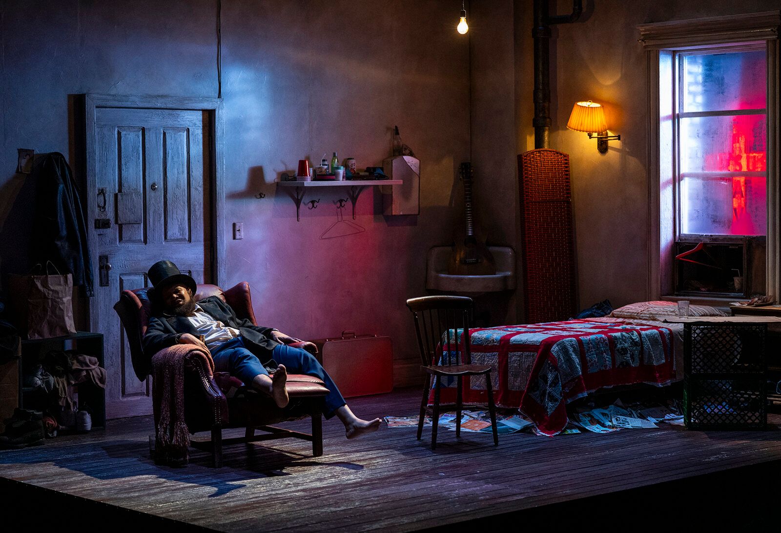 Photos: Glenn Davis and Namir Smallwood in TOPDOG/UNDERDOG at Steppenwolf Theatre — photo 21 of 29