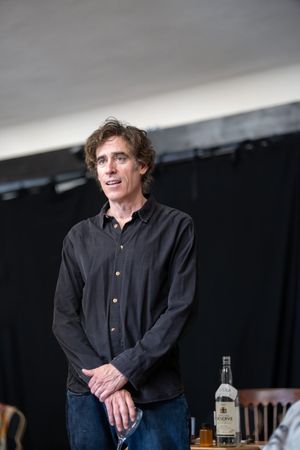 Stephen Mangan Photo