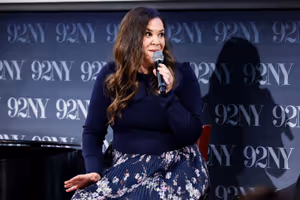 Lindsay Mendez @ BroadwayWorld Lindsay Mendez Photo