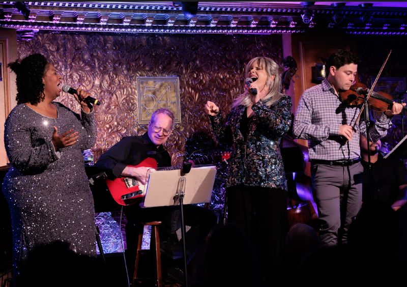 Review: Mary Porter's SOUTHERN NIGHTS at 54 Below Is a Rollicking Celebration Image
