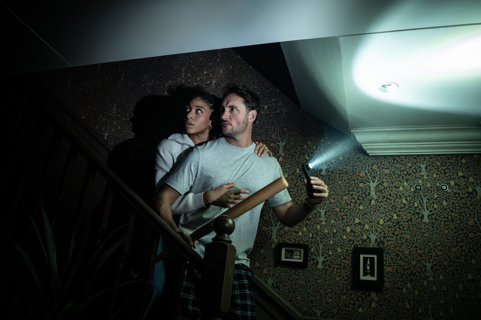 Photos: James Bye and Hannah Sinclair Robinson in PARANORMAL ACTIVITY UK and Ireland Tour — photo 1 of 7