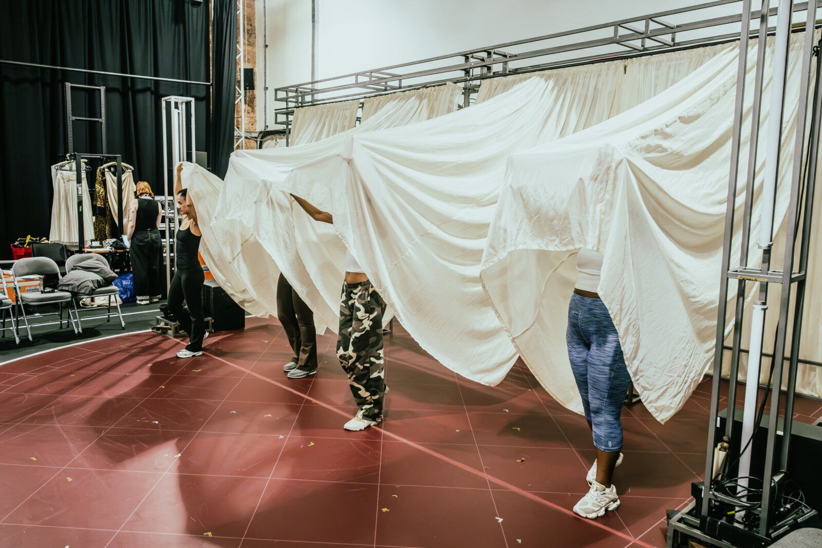 Photos: BACCHAE School Tour in Rehearsal From The National Theatre — photo 12 of 22