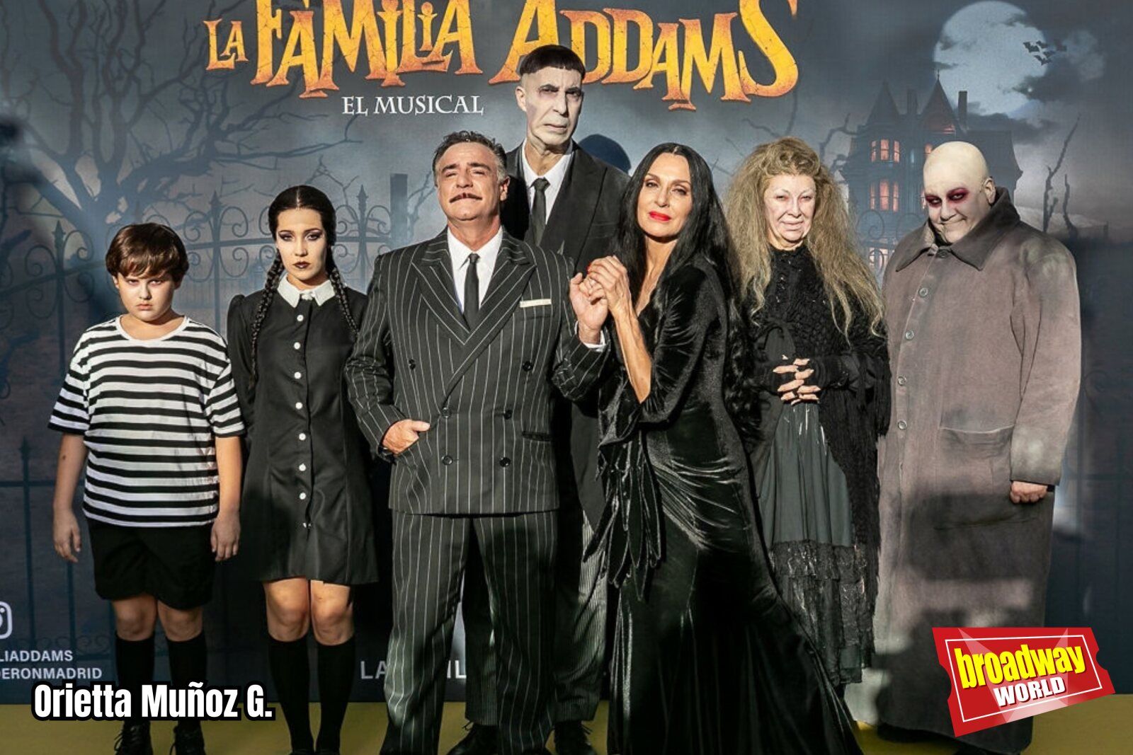 FOTOS: La FAMILIA ADDAMS inunda de humor y misterio el Teatro Calderón de Madrid con su gran estreno Image