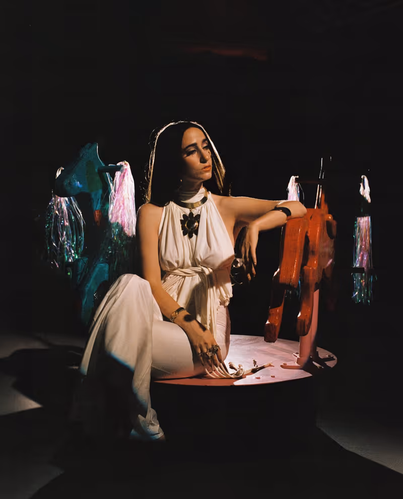 Photos: Singer-Songwriter Stacey Releases Psych-Pop Single UPSIDE DOWN MERRY GO ROUND — photo 2 of 15