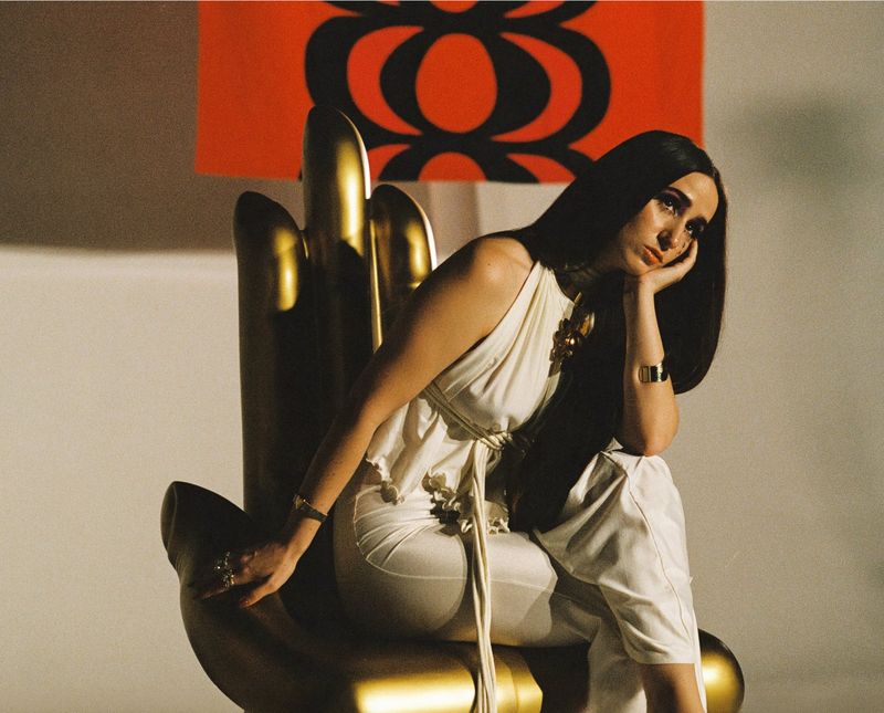 Photos: Singer-Songwriter Stacey Releases Psych-Pop Single UPSIDE DOWN MERRY GO ROUND — photo 11 of 15