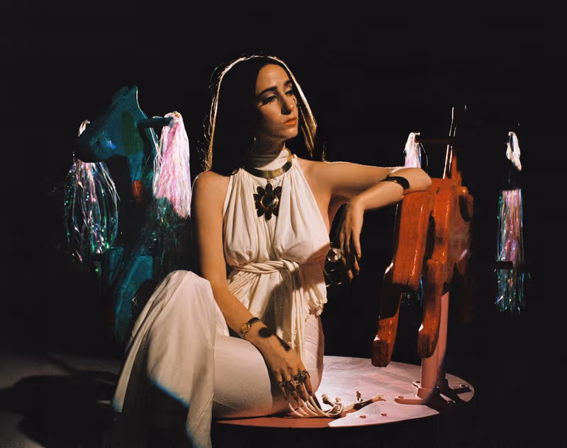 Photos: Singer-Songwriter Stacey Releases Psych-Pop Single UPSIDE DOWN MERRY GO ROUND — photo 1 of 15
