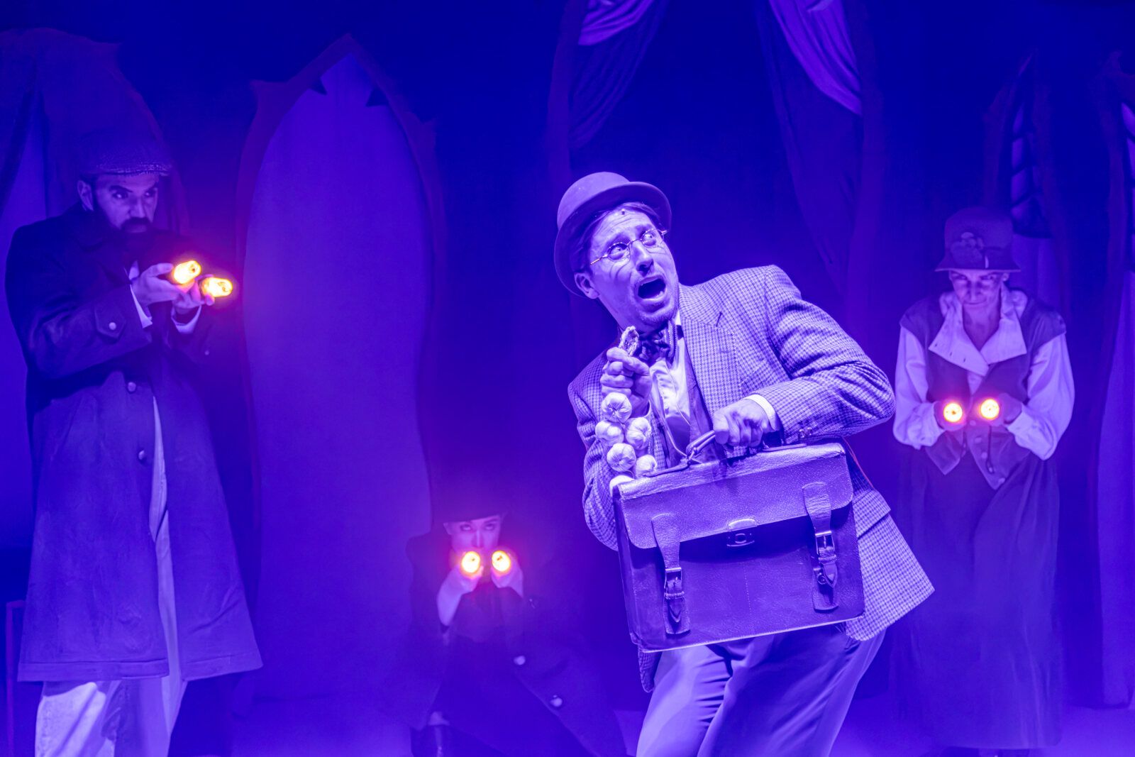 PHOTOS: Primeras imágenes de DRÁCULA, UNA COMEDIA TERRORÍFICA en Madrid — photo 3 of 9