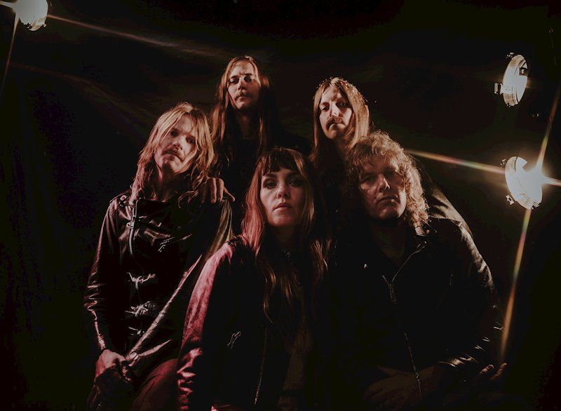 Photos: SPIDERS Share Title Track CRYSTAL EYES with Official Video — photo 2 of 4