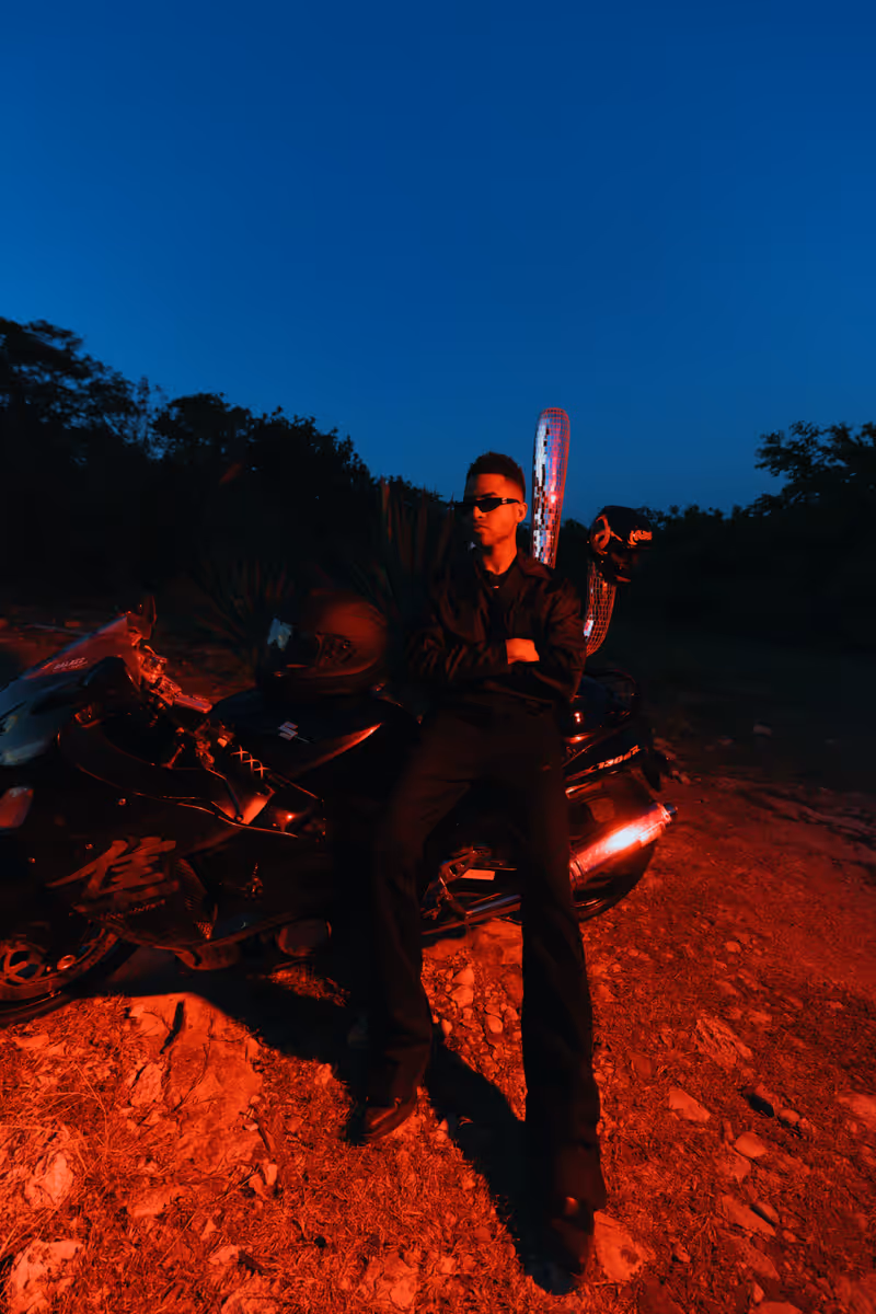 Photos: Caleb Calloway Announces New Single KAMIKAZE — photo 16 of 21
