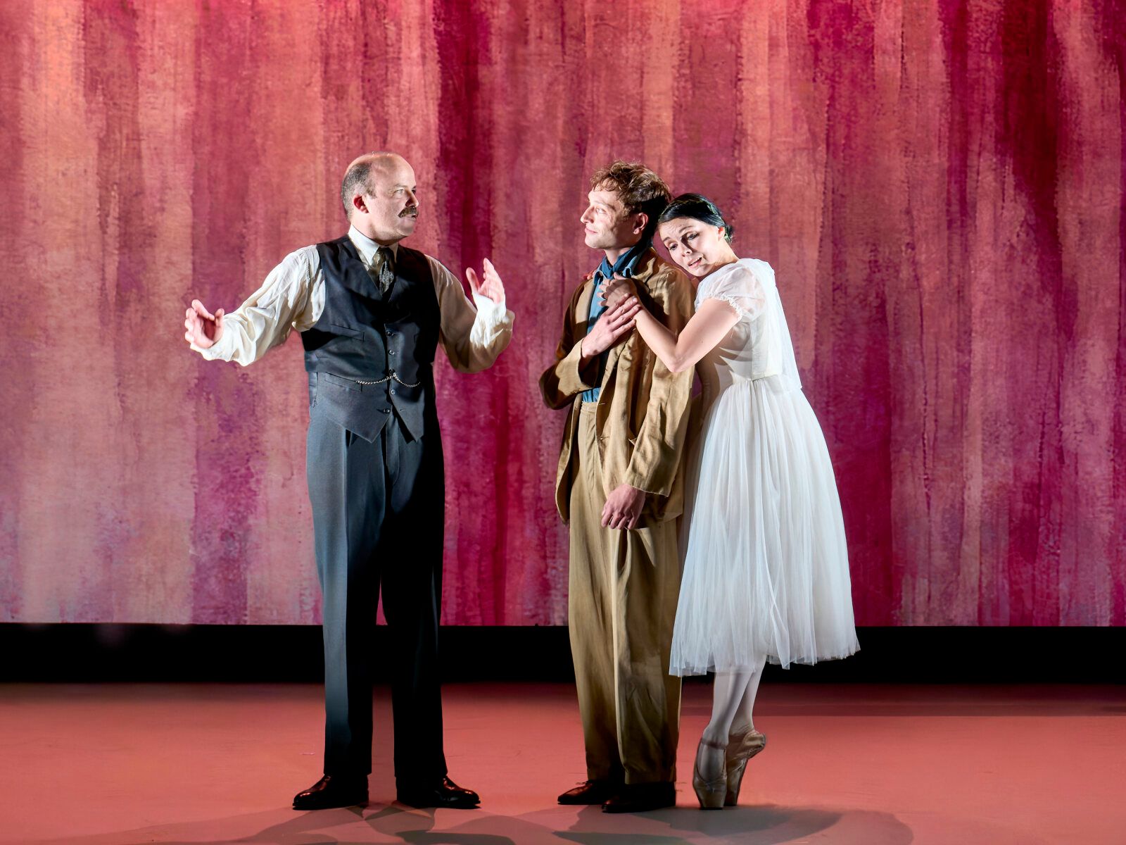 Photos: Rory Kinnear, Natalia Osipova and More in THE STANDARD OF LIVING — photo 6 of 6