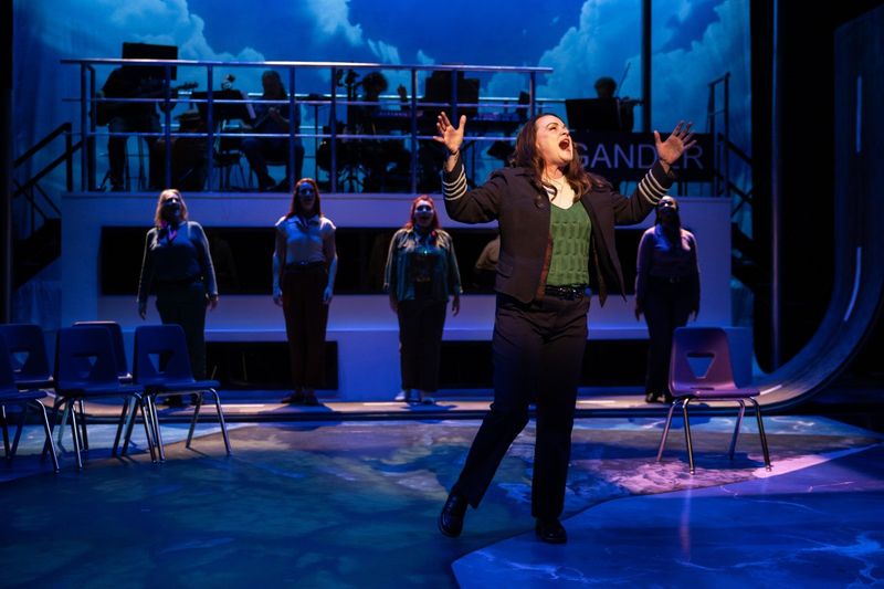 Review: COME FROM AWAY at Stages Houston Image