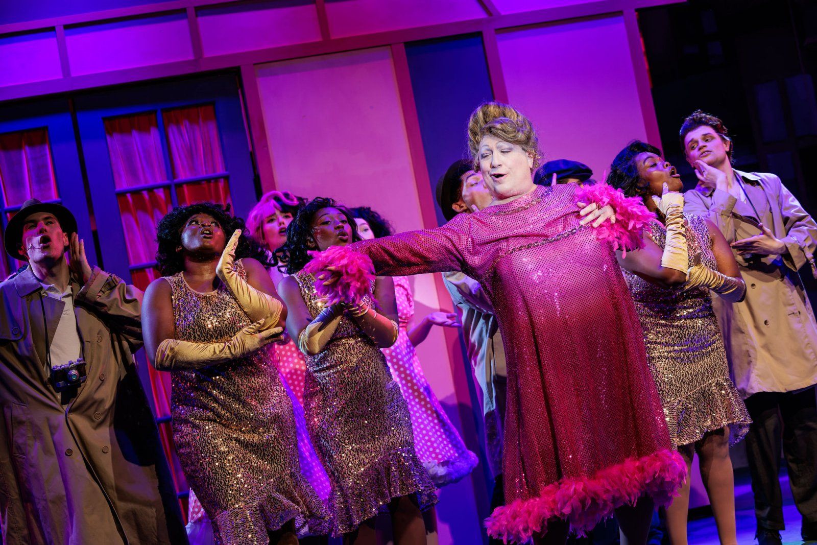 Photos: First Look At HAIRSPRAY Performing At OFC Creations Theatre — photo 4 of 10