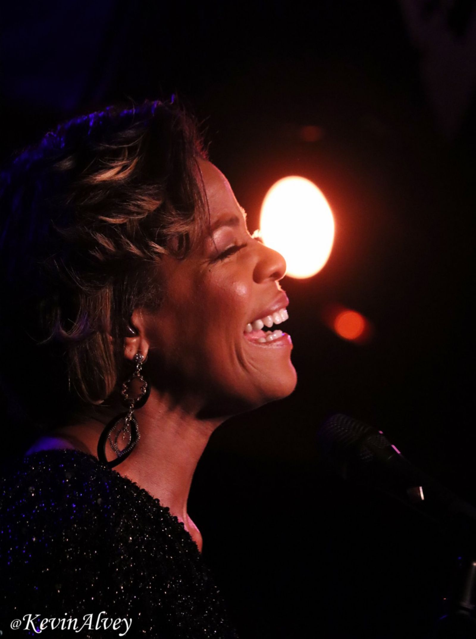 Photos: Nicole Henry Brings A NIGHT WITH NICOLE HENRY To Birdland — photo 7 of 20