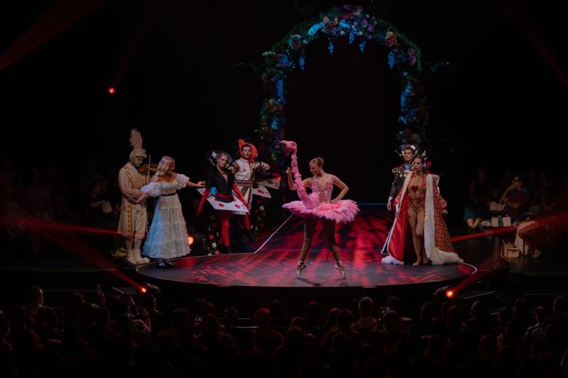 REVIEW: CIRQUE ALICE Pairs Lewis Carroll’s Fantasy World With Circus, Comedy, Magic and Music. Image