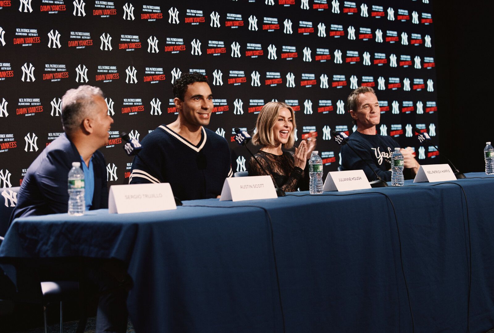 Photos/Video: DAMN YANKEES Reveals Broadway Return at Yankee Stadium — photo 11 of 17