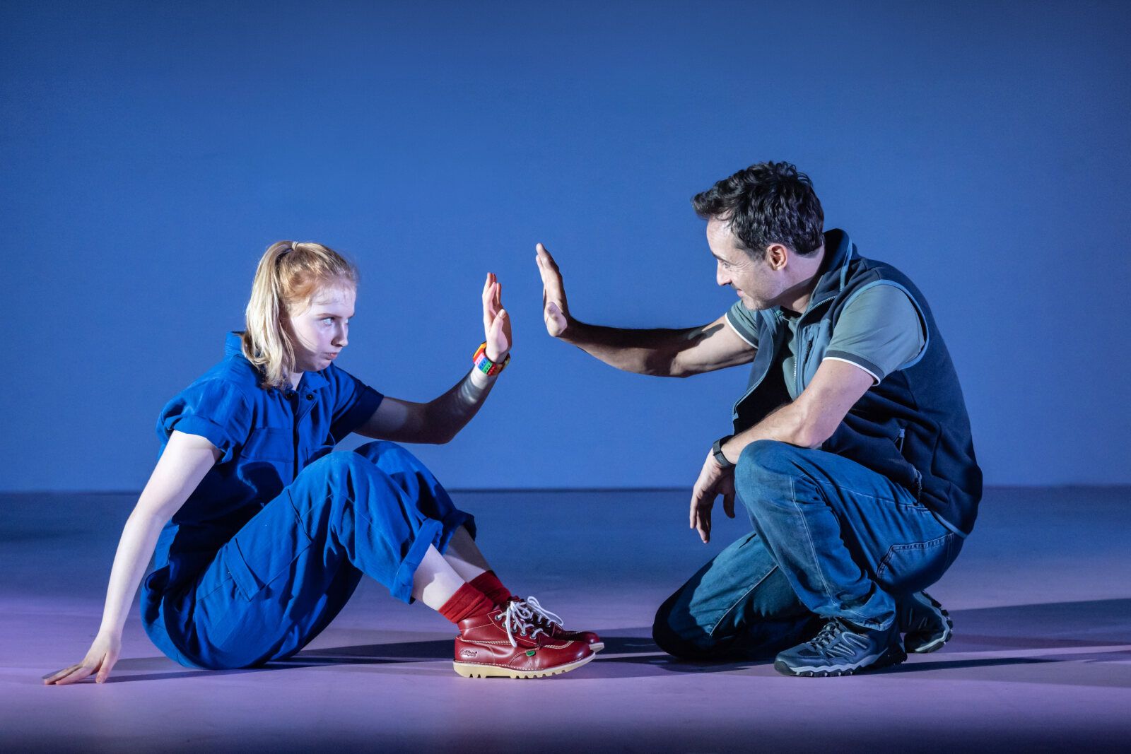 Photos: Alex Keenan and More in THE CURIOUS INCIDENT OF THE DOG IN THE NIGHT-TIME UK Tour — photo 6 of 10