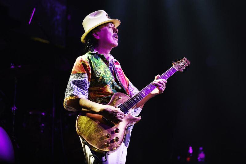 Photos: Carlos Santana to Extend Las Vegas Residency Into 2027 — photo 3 of 4