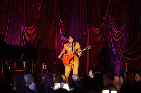 Reeve Carney Photo