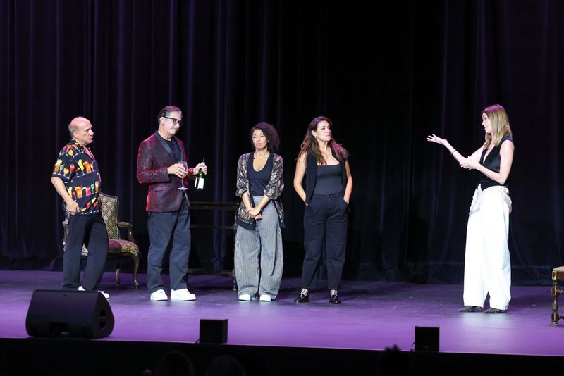 Photos: THE HOLLYWOOD RUSH Brings Together McCarthy, Shankman, Black to Benefit FosterMore — photo 15 of 33