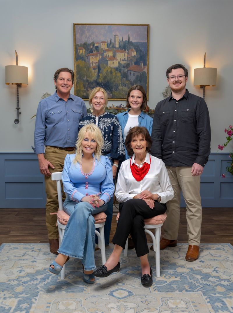 Photos: Dolly Parton's Cup of Ambition Coffee Now Available Online — photo 3 of 10