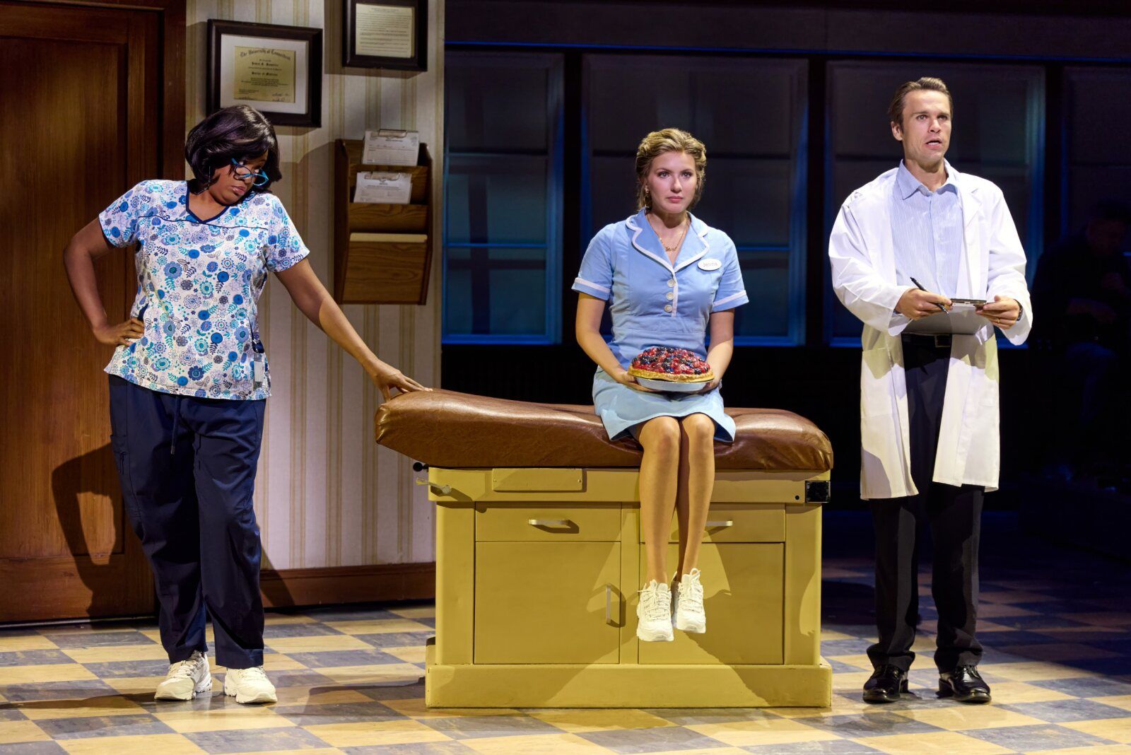 Photos: First Look at WAITRESS 10th Anniversary Tour — photo 14 of 15
