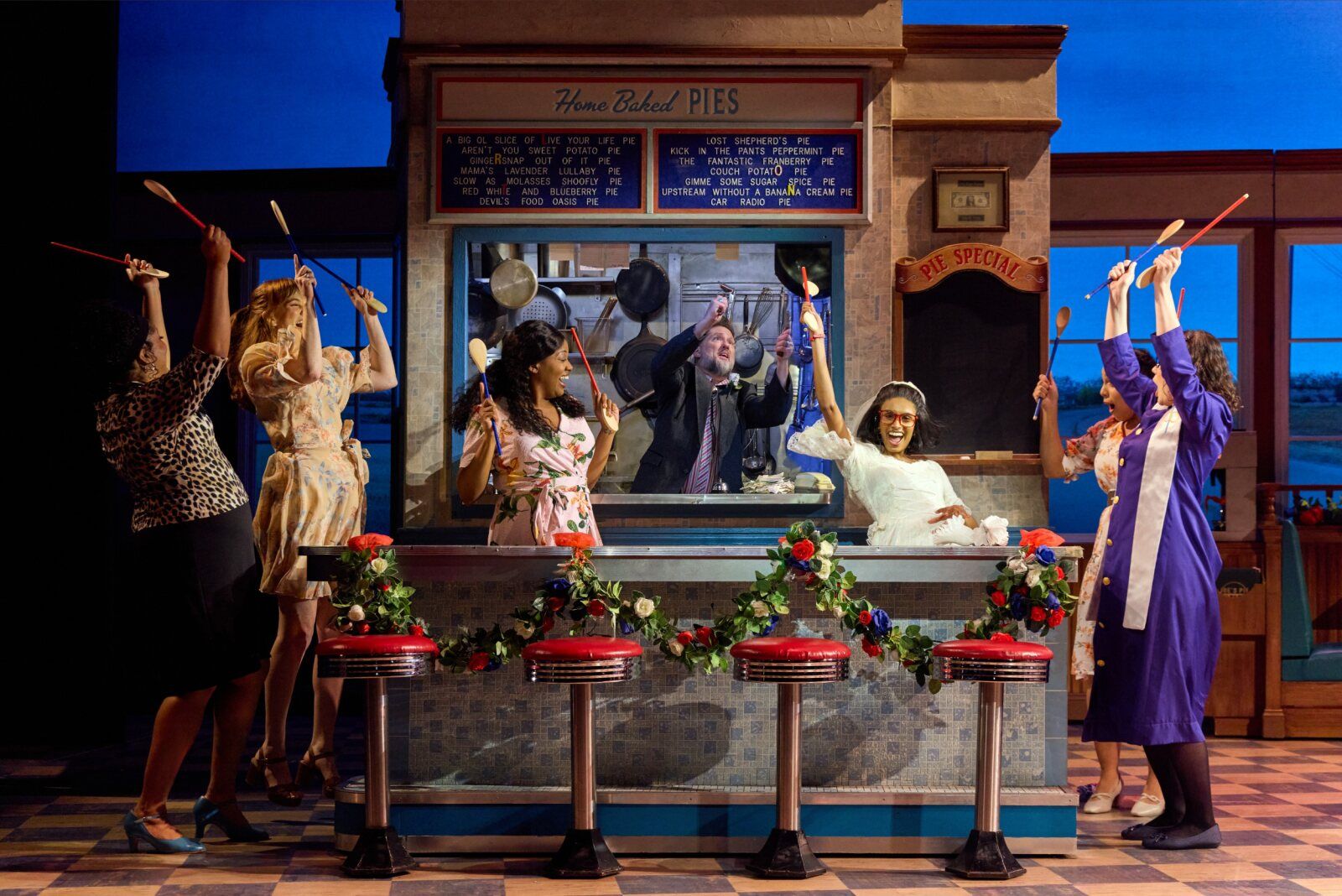 Photos: First Look at WAITRESS 10th Anniversary Tour — photo 15 of 15