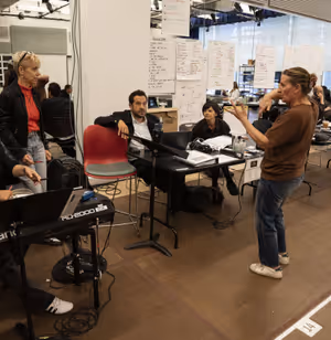 Wendy Bobbitt Cavett, Ian Eisendrath, Anne Eisendrath, Mandy Moore @ BroadwayWorld Wendy Bobbitt Cavett, Ian Eisendrath, Anne Eisendrath, Mandy Moore Photo