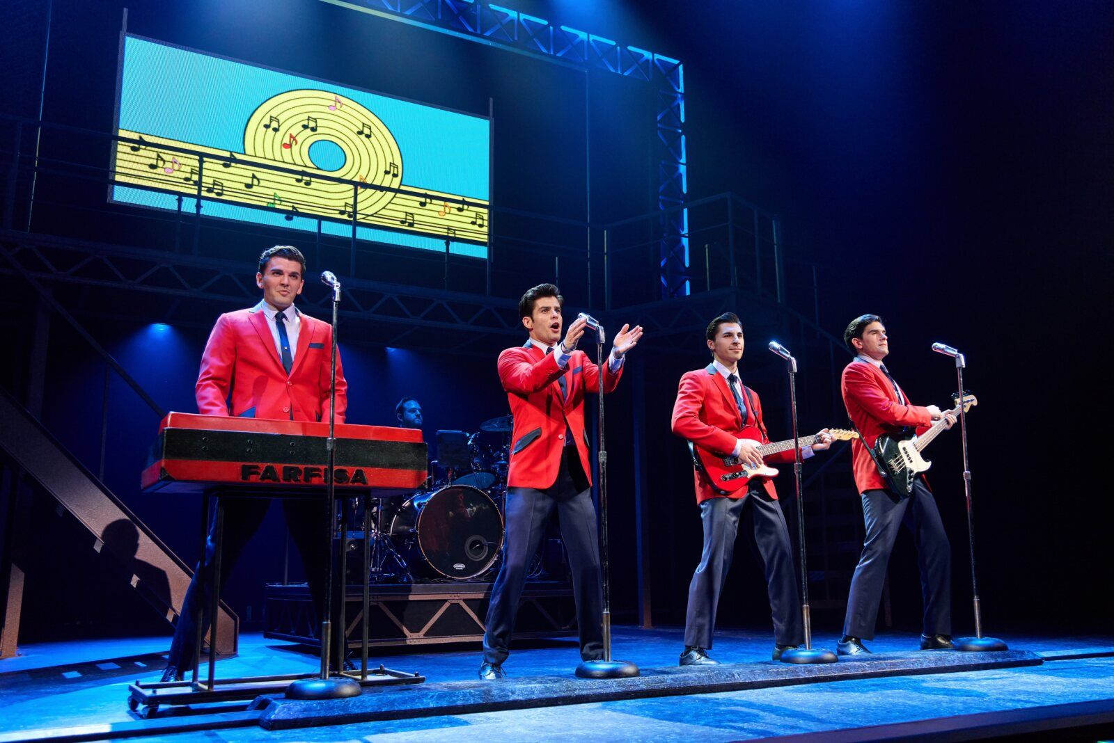Photos: First Look at JERSEY BOYS 20th Anniversary Tour — photo 1 of 18