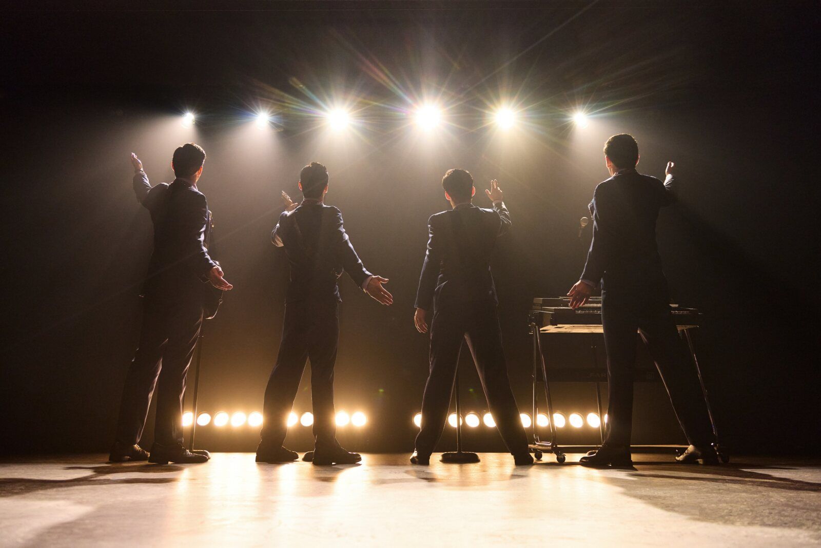 Photos: First Look at JERSEY BOYS 20th Anniversary Tour — photo 7 of 18