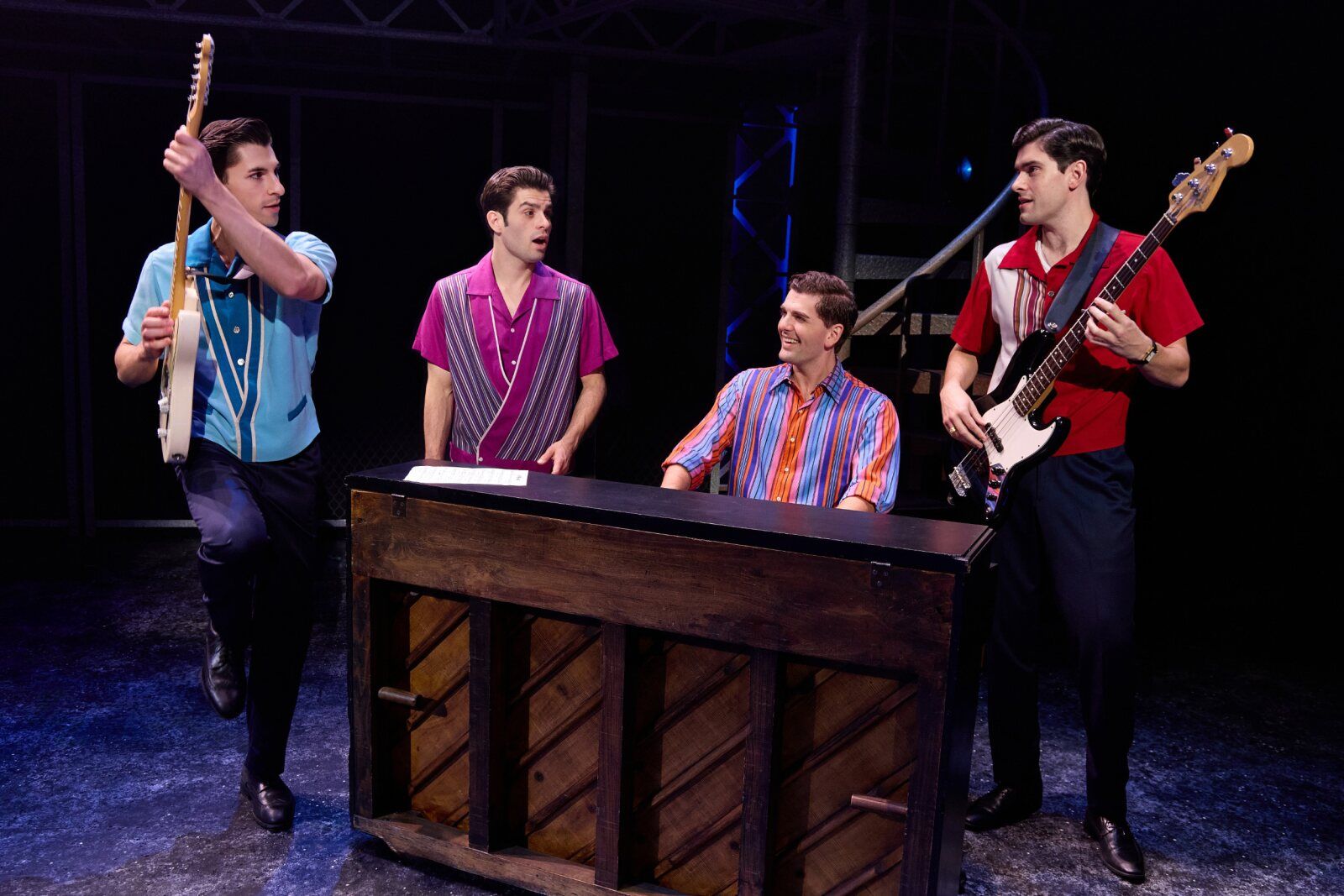 Photos: First Look at JERSEY BOYS 20th Anniversary Tour — photo 9 of 18