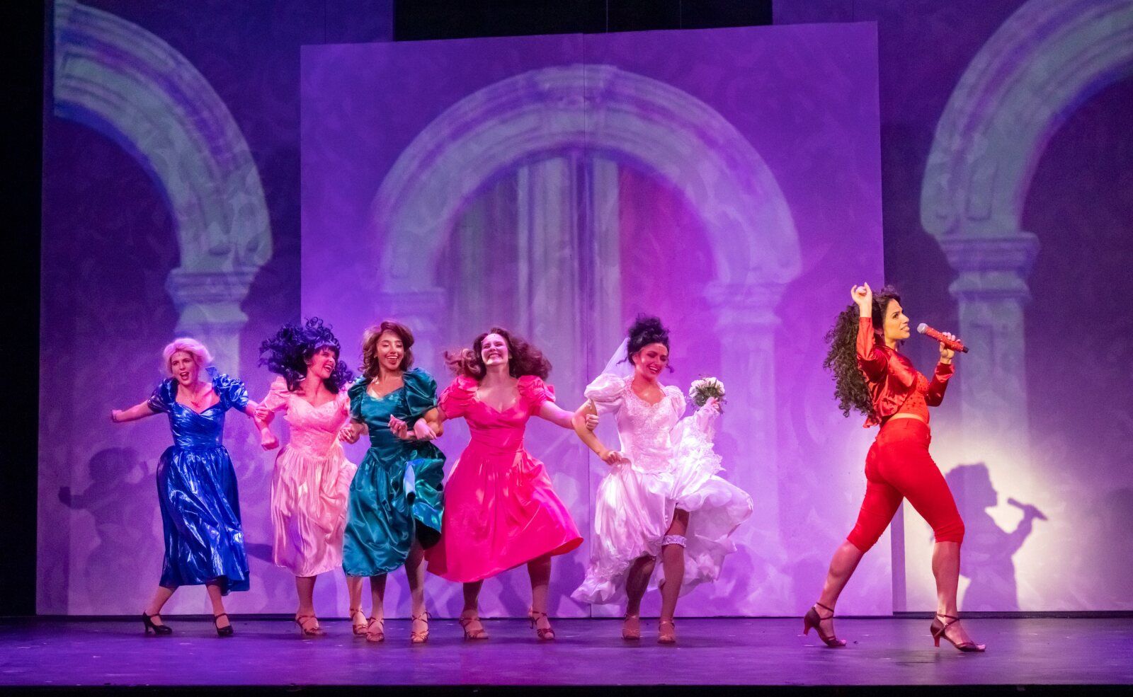 Photos: First Look at ON YOUR FEET! at the Argyle Theatre — photo 9 of 12