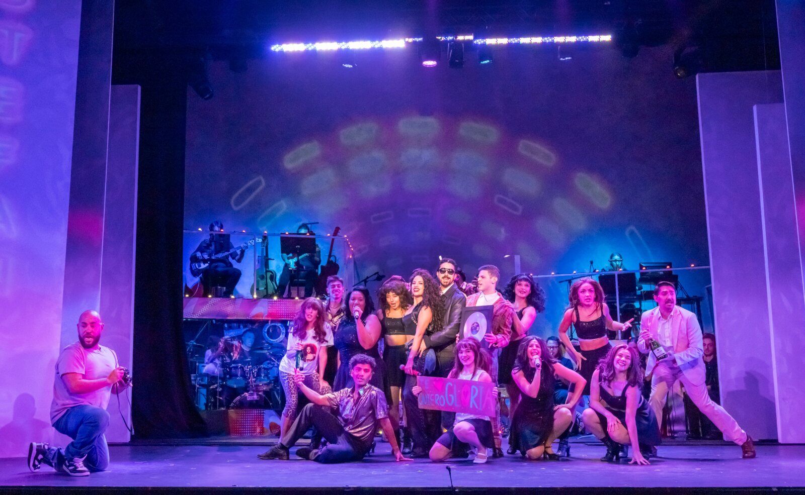 Photos: First Look at ON YOUR FEET! at the Argyle Theatre — photo 4 of 12