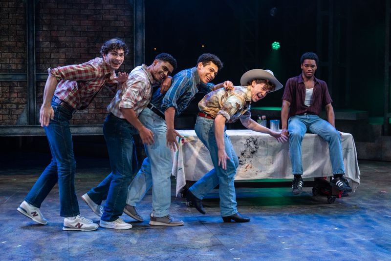 Review: FOOTLOOSE at Milwaukee Repertory Theater Image
