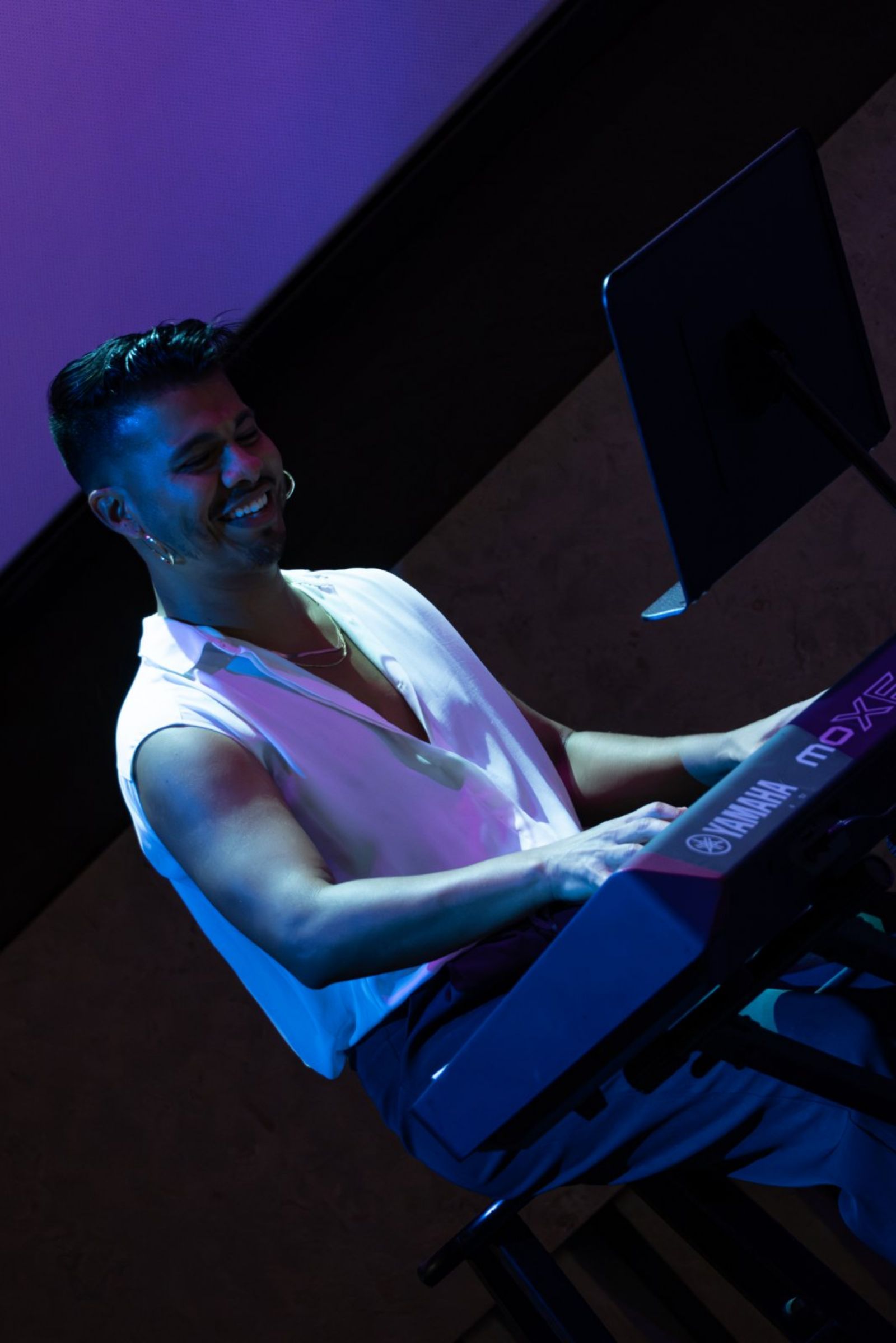 Photos: Robin de Jesús, Katerina McCrimmon and More In BILINGUAL BROADWAY EN VIVO at Lincoln Center — photo 12 of 21
