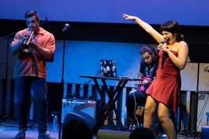 Kevin Luis and Katerina McCrimmon performs in Bilingual Broadway En Vivo at Lincoln C Photo