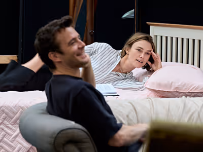 Luke Thompson, Keira Knightley Photo
