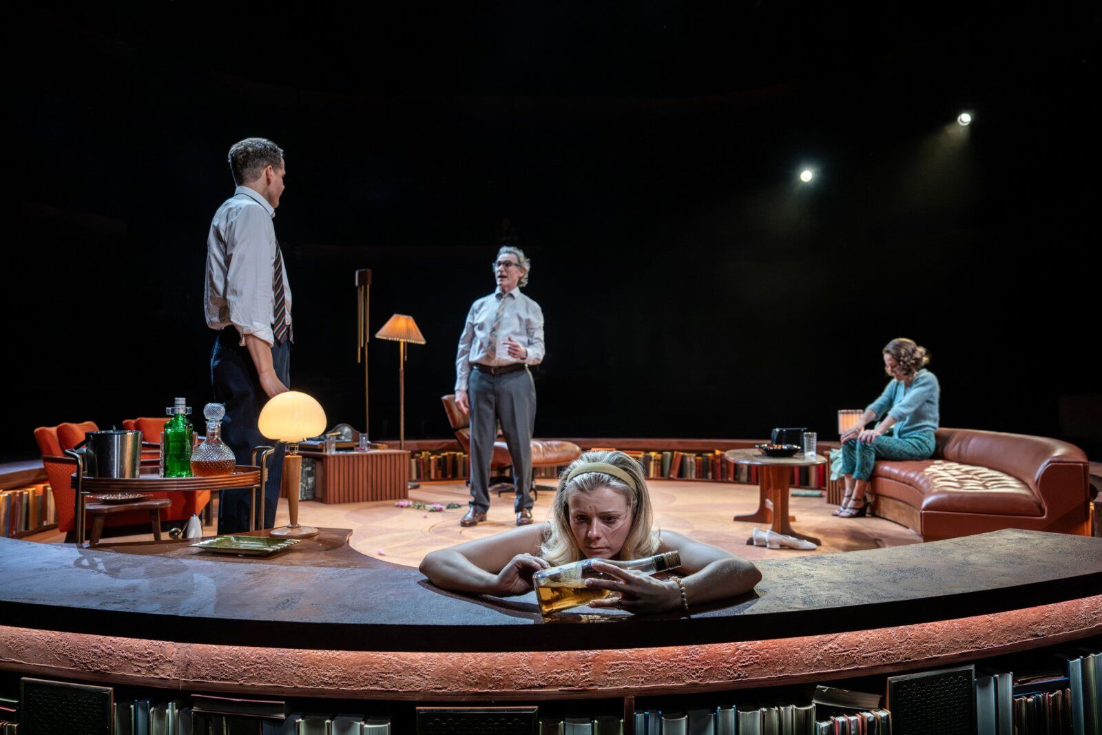 Photos: Billy Crudup, Gillian Anderson, and More in WHO'S AFRAID OF VIRGINIA WOOLF? at @sohoplace — photo 12 of 17