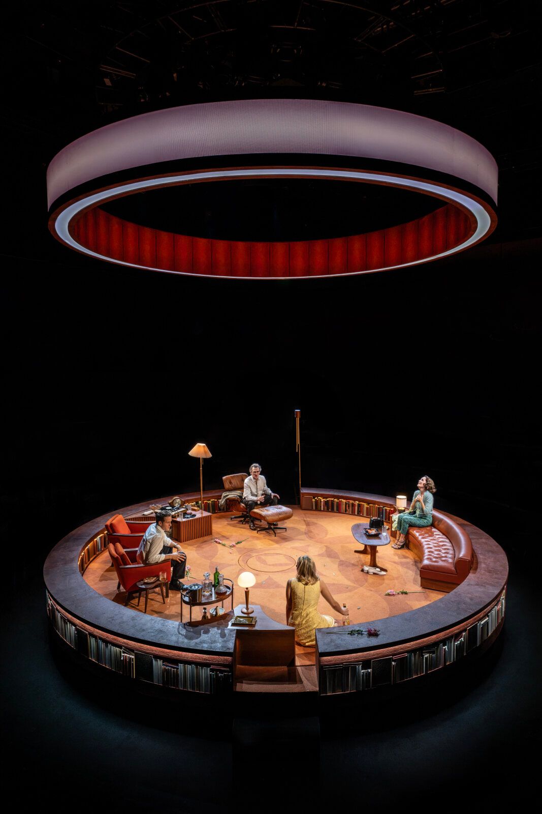 Photos: Billy Crudup, Gillian Anderson, and More in WHO'S AFRAID OF VIRGINIA WOOLF? at @sohoplace — photo 11 of 17