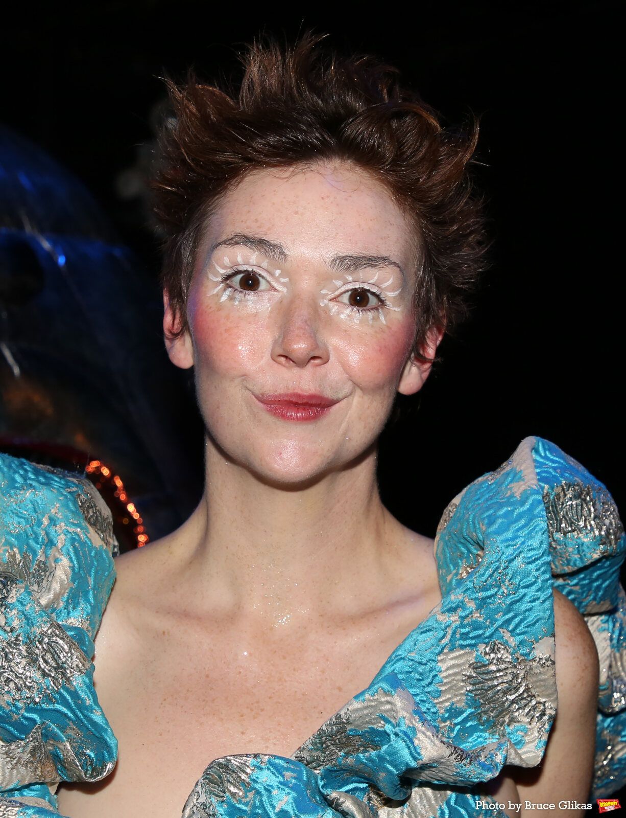 Photos: Suzy Eddie Izzard Visits ELF LYONS IS THE WOMAN ON THE EDGE — photo 3 of 9