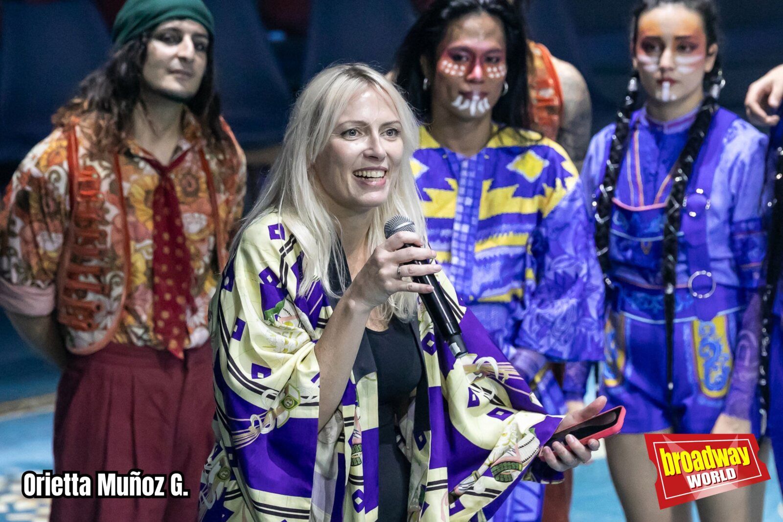 PHOTOS: Descubre la magia inmersiva y acrobática de THE ISLAND OF NEVERLAND — photo 15 of 16