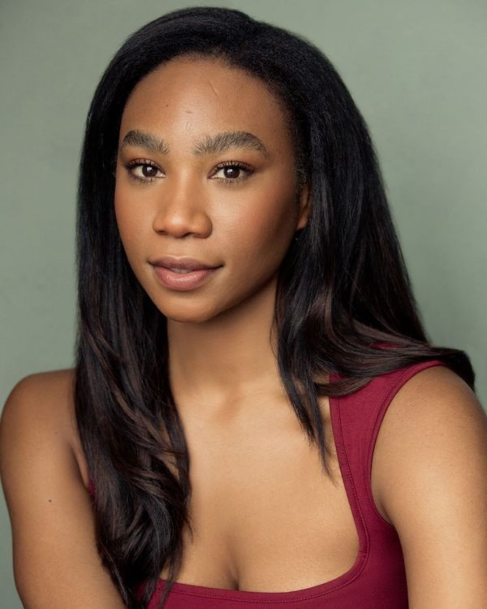 Photos: Olivia Marcus and More in JANE EYRE UK Tour — photo 18 of 18