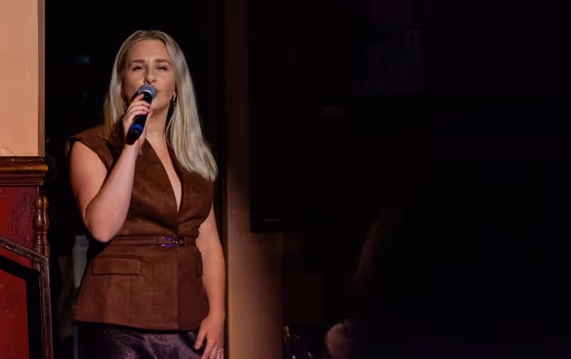 Review: Jeanna de Waal Lets Her Audience In With SONGS I LOVE TO SING at 54 Below Image